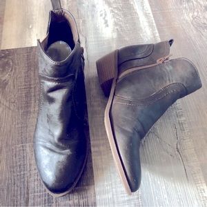 G by Guess Brown Ankle Booties with Rounded Toe and Matte Finish